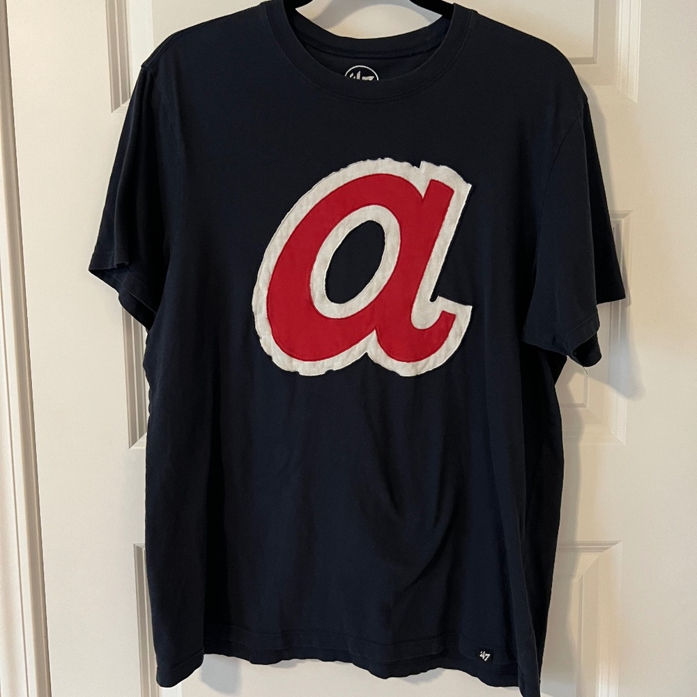 Women’s Braves t-shirt